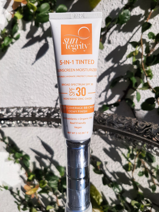 Suntegrity 5 in 1 Tinted Sunscreen Moisturizer - Medium